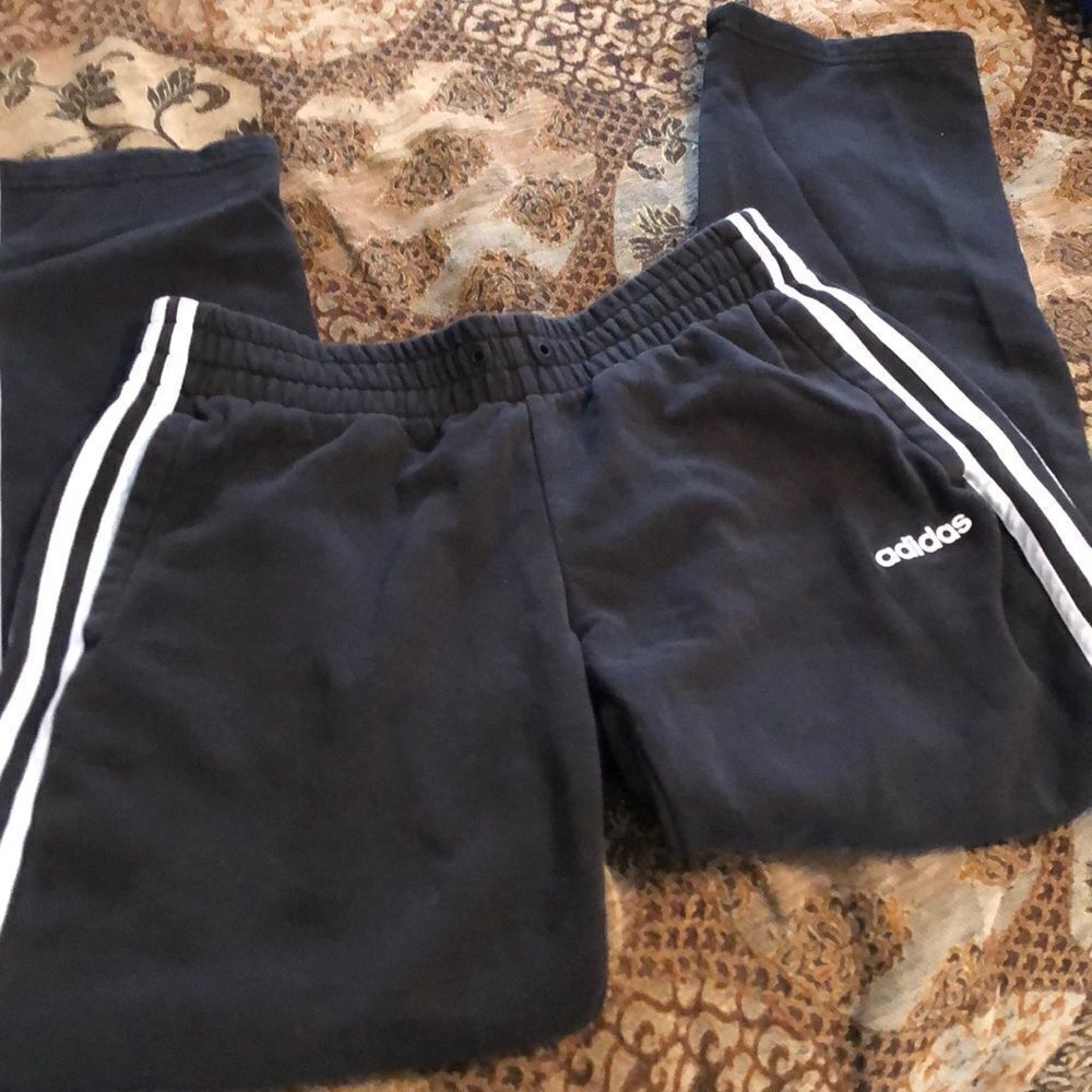 Adidas size small joggers excellent condition